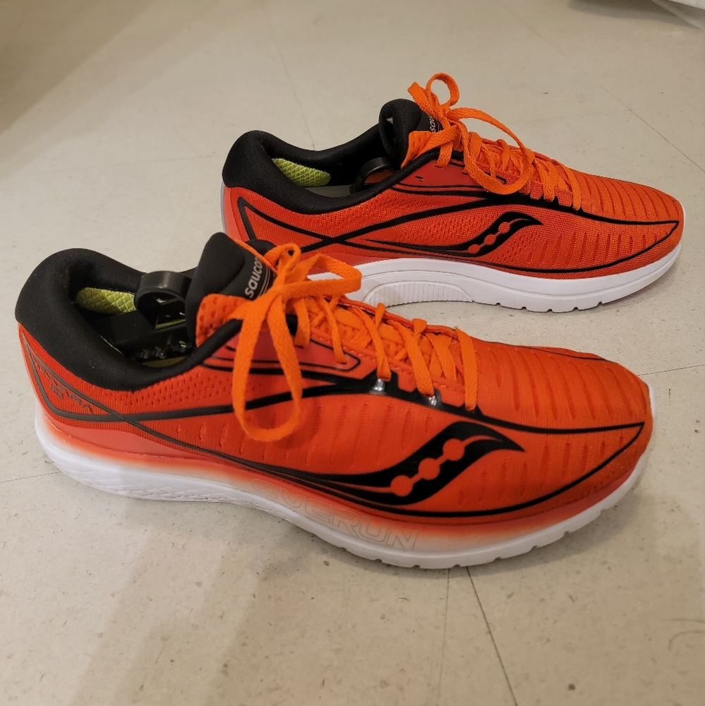 Men's Saucony Kinvara S20467 Orange running shoes sneaker size 10